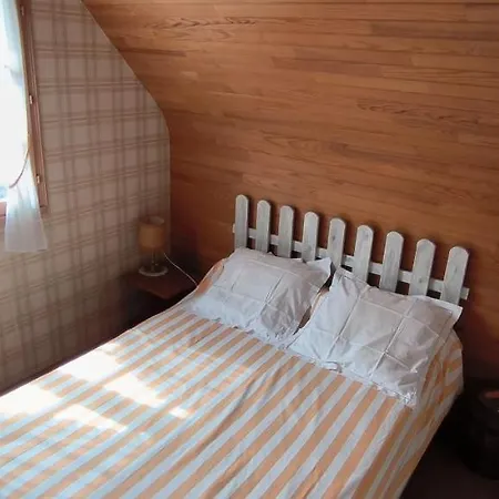 펜션 House With Beautiful Garden Close To The Sea *